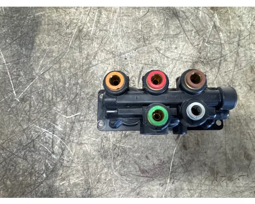 BENDIX K123770 Brake Valve (Air)