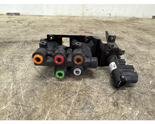 BENDIX K130102 Brake Valve (Air)