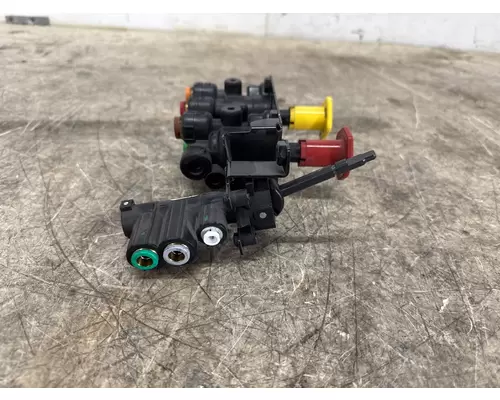 BENDIX K130102 Brake Valve (Air)