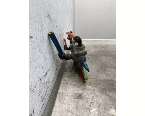 BENDIX LT625 Brake Proportioning Valve