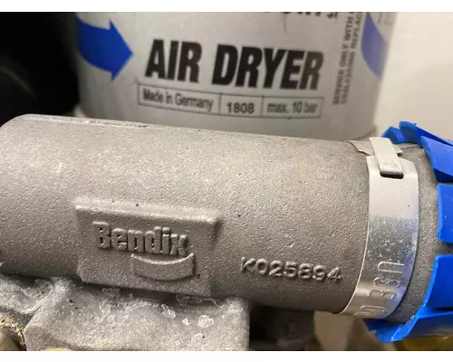 BENDIX T680 Air Dryer