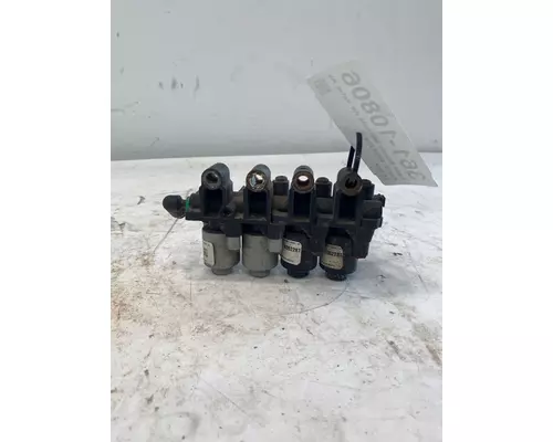 BENDIX T680 Brake Proportioning Valve