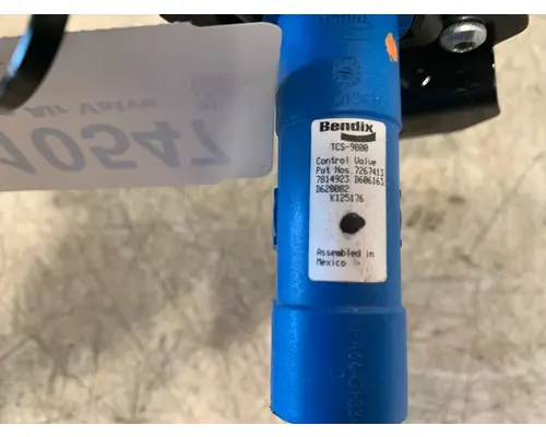 BENDIX TCS-9000 Brake Proportioning Valve