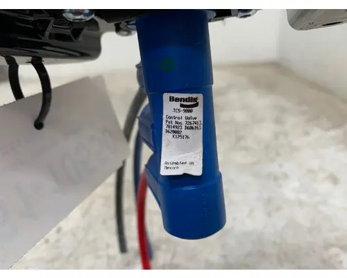 BENDIX TCS-9000 Brake Proportioning Valve