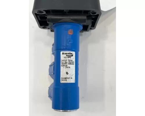 BENDIX TCS-9000 Brake Proportioning Valve