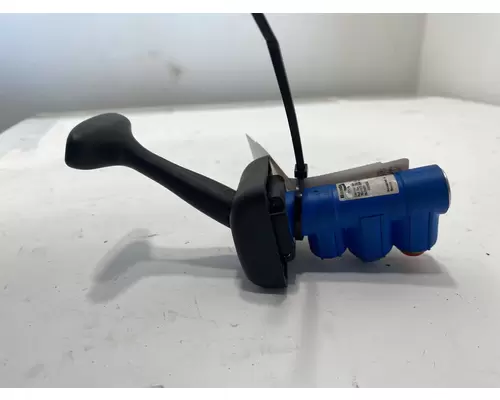 BENDIX TCS-9000 Brake Proportioning Valve