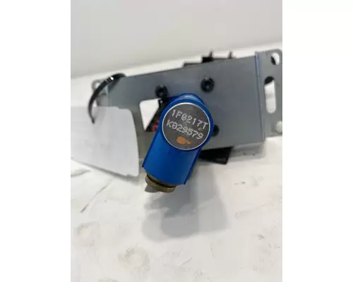 BENDIX TCS-9000 Brake Proportioning Valve