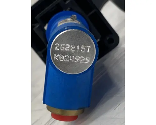BENDIX TCS-9000 Brake Proportioning Valve