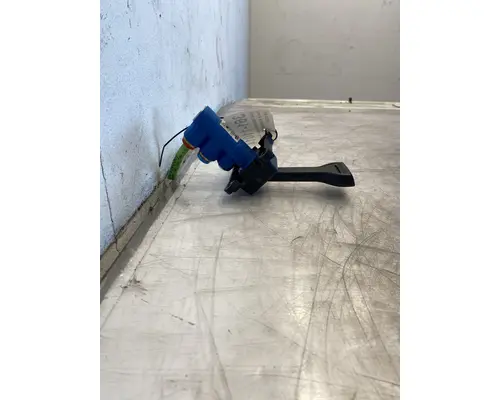 BENDIX TCS-9000 Brake Proportioning Valve