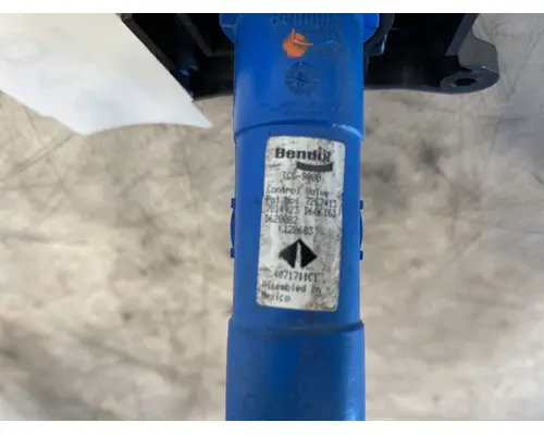 BENDIX TCS-9000 Brake Proportioning Valve