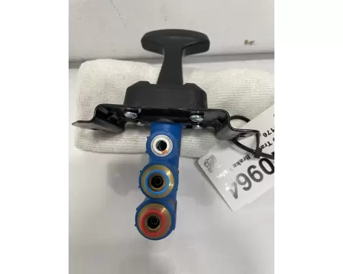 BENDIX TCS9000 Brake Proportioning Valve