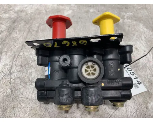 BENDIX VNL Brake Proportioning Valve