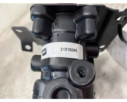 BENDIX VNL Brake Proportioning Valve