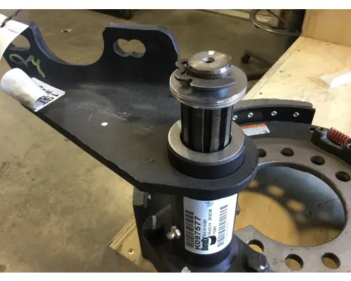 BENDIX  BRAKE ASSEMBLY
