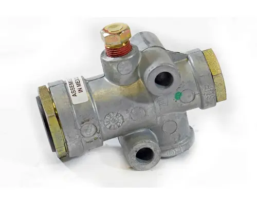 BENDIX  Brake Proportioning Valve