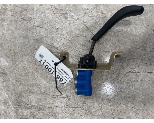 BENDIX  Brake Proportioning Valve