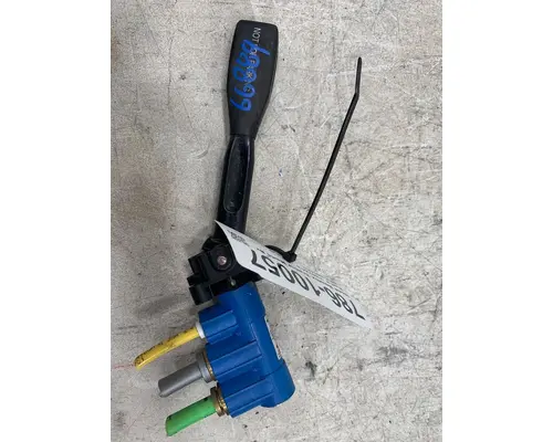 BENDIX  Brake Proportioning Valve