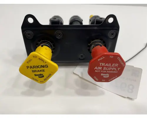 BENDIX  Brake Proportioning Valve