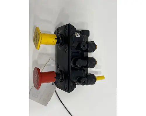 BENDIX  Brake Proportioning Valve