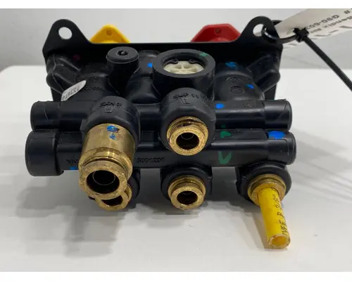 BENDIX  Brake Proportioning Valve