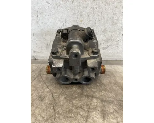 BENDIX  Brake Proportioning Valve