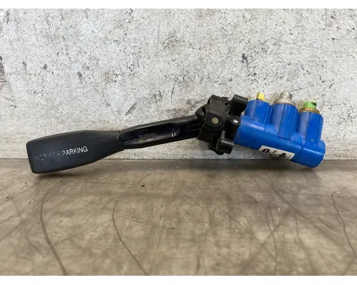 BENDIX  Brake Proportioning Valve