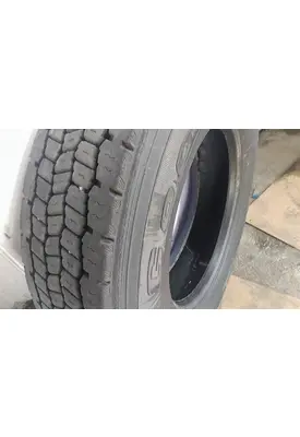 BF GOODRICH 275/80R22.5 TIRE