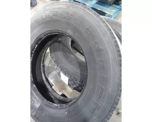 BF GOODRICH 275/80R22.5 TIRE