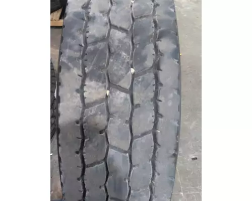 BF GOODRICH 275/80R22.5 TIRE