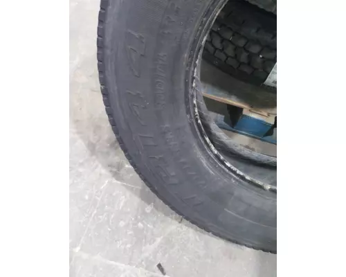 BF GOODRICH 275/80R22.5 TIRE