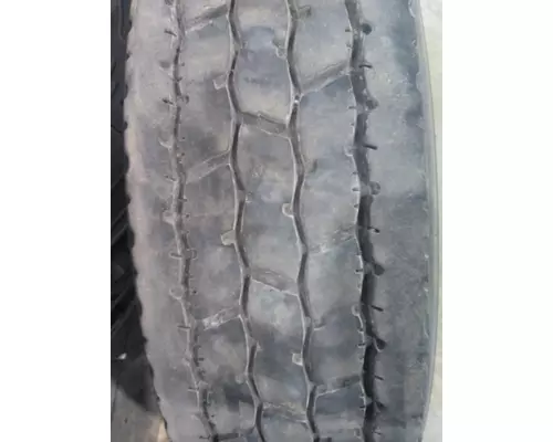 BF GOODRICH 275/80R22.5 TIRE