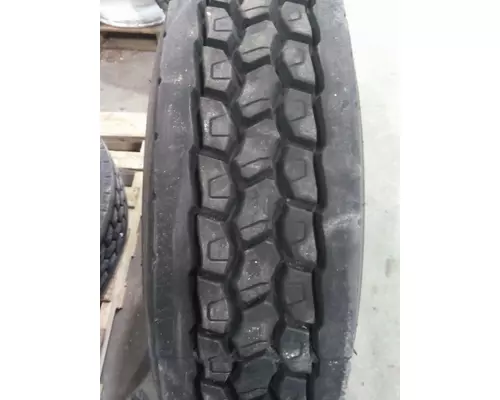 BF GOODRICH 275/80R22.5 TIRE