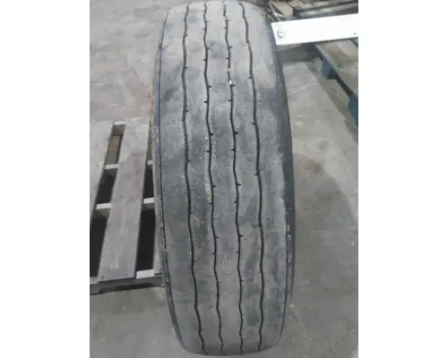 BF GOODRICH 275/80R22.5 TIRE