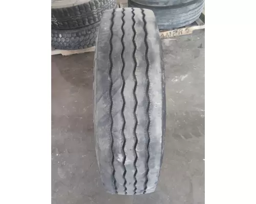 BF GOODRICH 275/80R22.5 TIRE