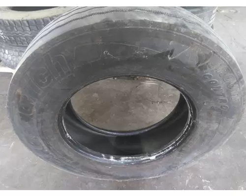 BF GOODRICH 275/80R22.5 TIRE