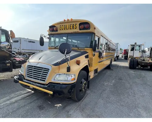 BLUE BIRD COMMERCIAL BUS Complete Vehicle