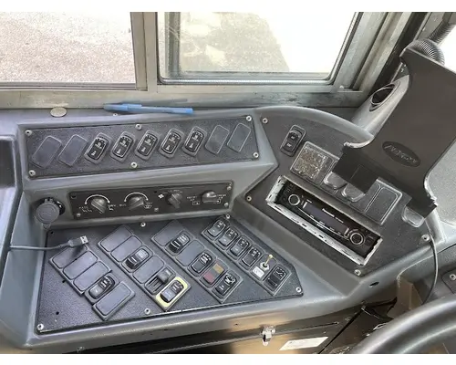 BLUE BIRD COMMERCIAL BUS Complete Vehicle