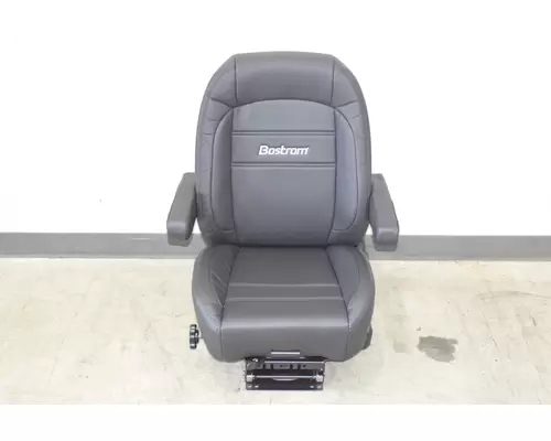 BOSTROM Pro Ride Seat, Front