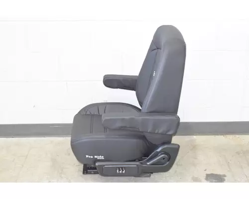 BOSTROM Pro Ride Seat, Front