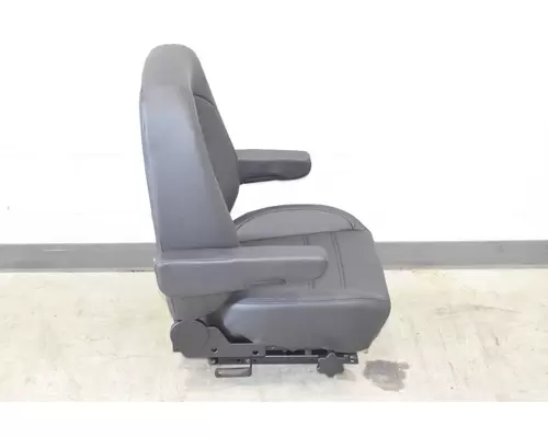 BOSTROM Pro Ride Seat, Front