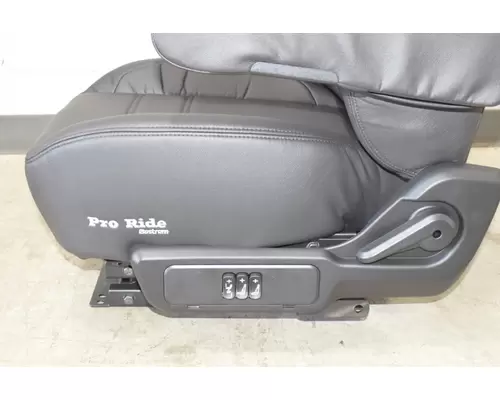 BOSTROM Pro Ride Seat, Front