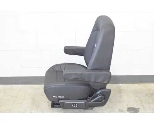 BOSTROM Pro Ride Seat, Front