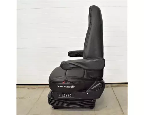 BOSTROM Wide Ride+Serta Seat, Front