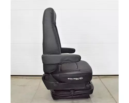 BOSTROM Wide Ride+Serta Seat, Front