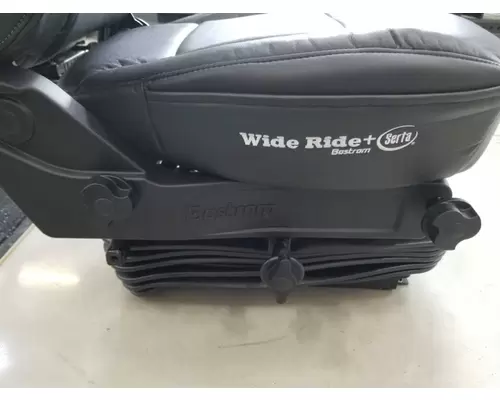 BOSTROM Wide Ride+Serta Seat, Front