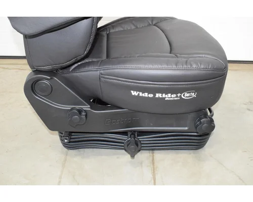 BOSTROM Wide Ride+Serta Seat, Front