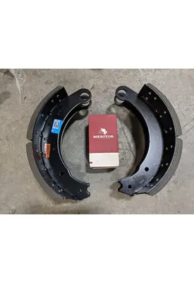 BRAKE SHOE KIT  Brake Shoes