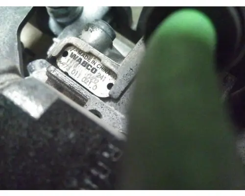 BRAKE AIR REGULATING  VALVE, AIR