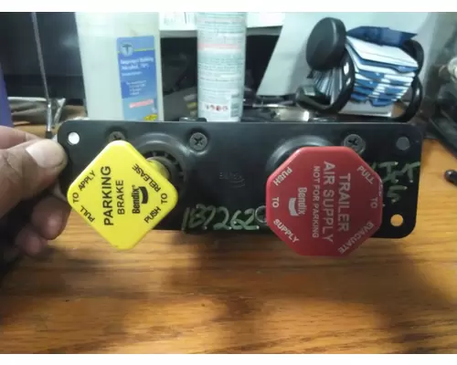 BRAKE DASH CONTROL VALVE, AIR