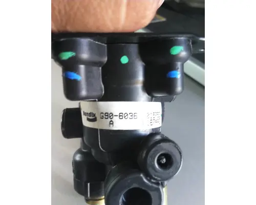 BRAKE DASH CONTROL VALVE, AIR